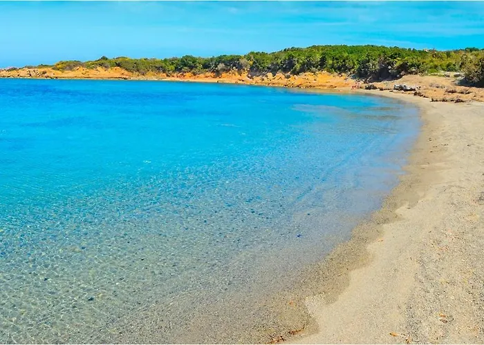 Сasa de vacaciones Maisonnette Climatisee A 35m De La Plage De La Capte Hyères