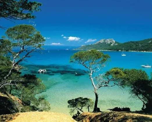 Сasa de vacaciones Maisonnette Climatisee A 35m De La Plage De La Capte Hyères