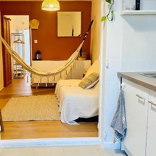 Maisonnette Climatisee A 35m De La Plage De La Capte Сasa de vacaciones Hyères