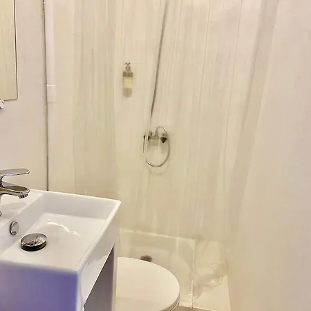 Maisonnette Climatisee A 35m De La Plage De La Capte Hyères